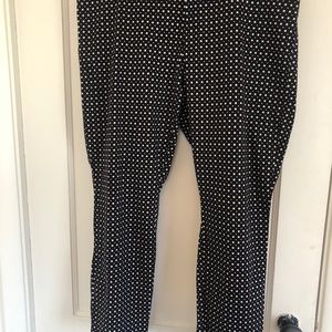 GAP slim cropped black and white pants